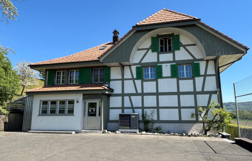 Das alte Schulhaus von Wiggiswil und Deisswil